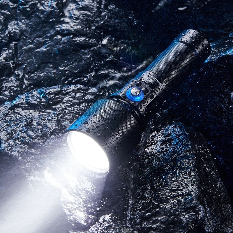 Linterna de Buceo Nitecore DL30 1,100 Lúmenes