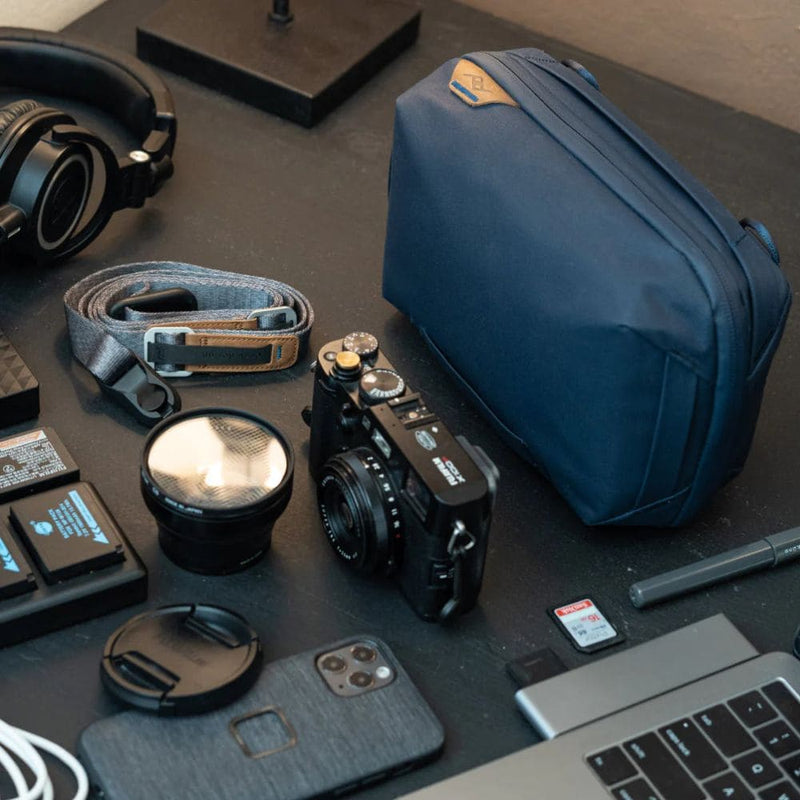 Organizador de viaje Tech Pouch Peak Design Charcoal