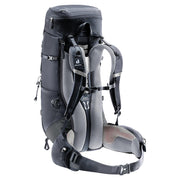 Aircontact Lite 40 + 10 Deuter en color Black / Graphite