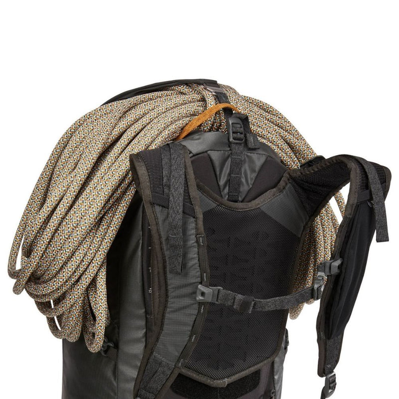 Mochila Thule Stir 35L Hombre Obsidian